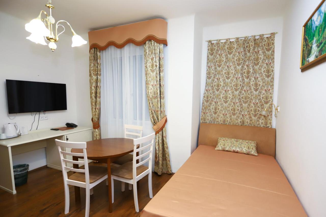 Zlaty Sloup Ξενοδοχείο Κάρλοβι Βάρι Εξωτερικό φωτογραφία